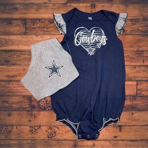 5 for $25🔥NFL Cowboys Baby Girl One Piece & Bib Baby Girls Size 24 Months- New